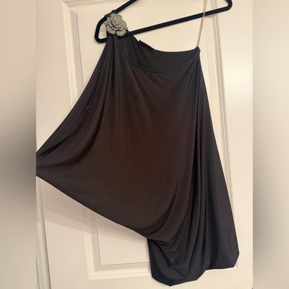 Classic Black Women's Off the shoulder Shirt